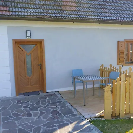 Apartament Kleine Reblaus Bad Waltersdorf